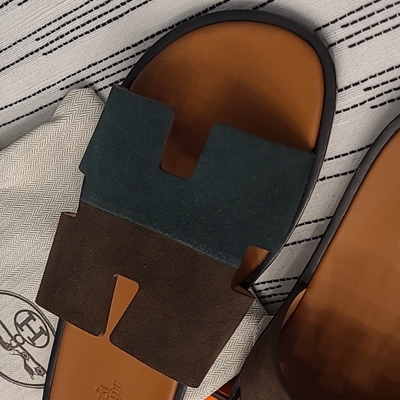Hermès Izmir Sandal - Picture 6 of 16